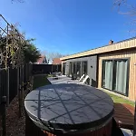 Hébergement de vacances Vogelvrij, Woningen Met Geheel Omheinde Tuin
