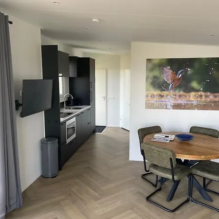 Holiday home Vogelvrij, Woning Met Landelijk Uitzicht En Geheel Omheinde Tuin