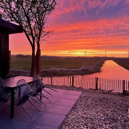 Holiday home Vogelvrij, Woning Met Landelijk Uitzicht En Geheel Omheinde Tuin