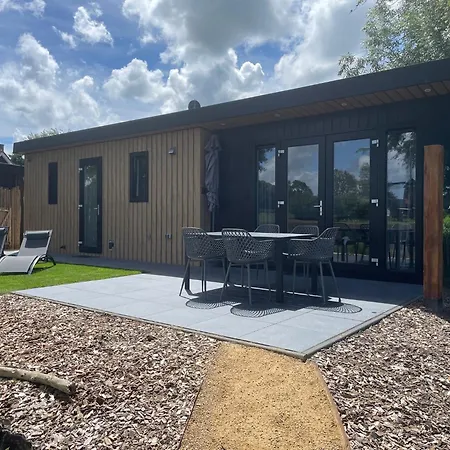 Vogelvrij, Vakantie Woningen Met Geheel Omheinde Tuin 펜션 *