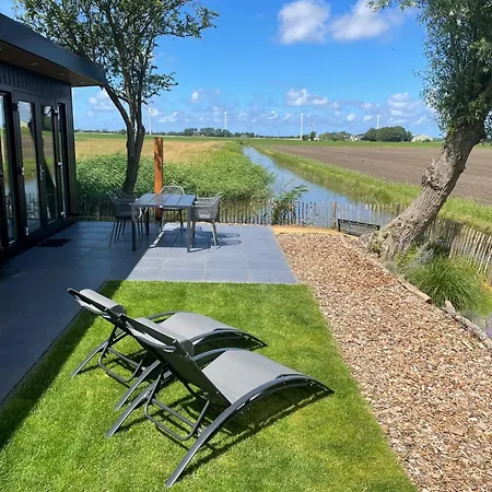 Vogelvrij, Woning Met Landelijk Uitzicht En Geheel Omheinde Tuin Burgerbrug