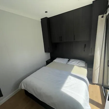 Vogelvrij, Woningen Met Geheel Omheinde Tuin 度假居 Burgerbrug