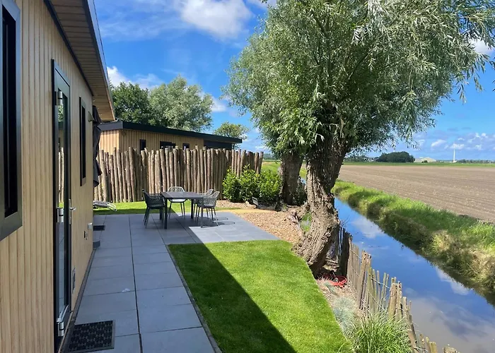 Vogelvrij, Vakantie Woningen Met Geheel Omheinde Tuin Burgerbrug
