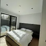 Vogelvrij, Woningen Met Geheel Omheinde Tuin Burgerbrug